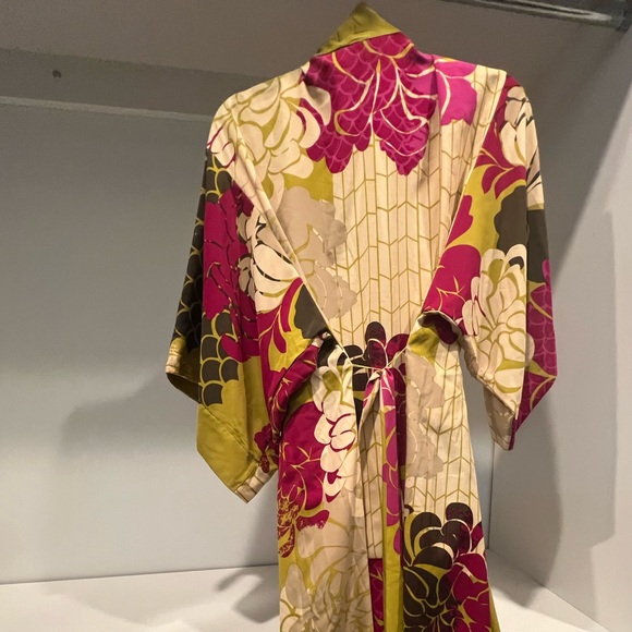 Natori Ramini satin robe kimono long S caftan nightgown - Picture 3 of 5